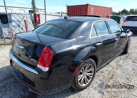 2016 Chrysler 300C z USA, uszkodzony, nr VIN 2C3CCAEG7GH328655